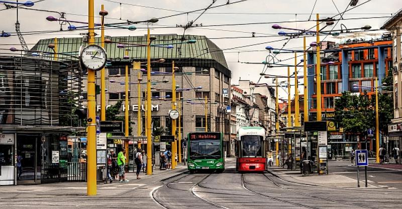 BIZARNO Mladi Bosanac se u Grazu ubo nožem u trbuh i izmislio pljačku iz najgljupljeg mogućeg razloga