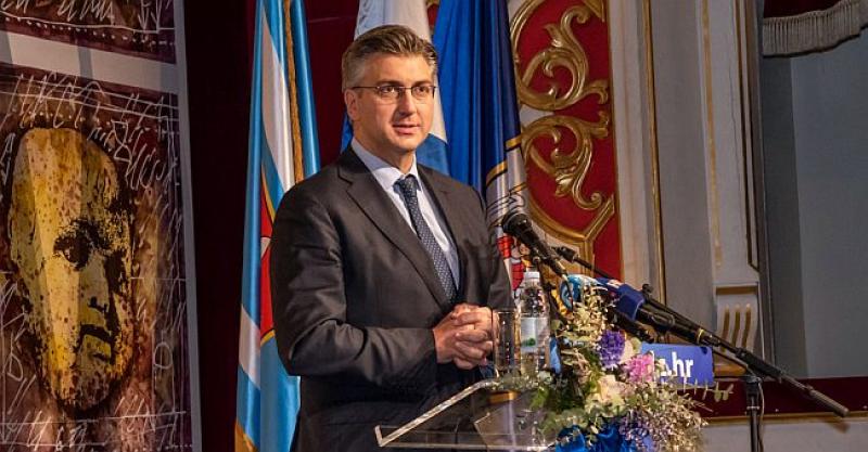 PLENKOVIĆ 'Sadašnja generacija je privilegirana, jer živi u neovisnoj, samostalnoj i međunarodno priznatoj Hrvatskoj'