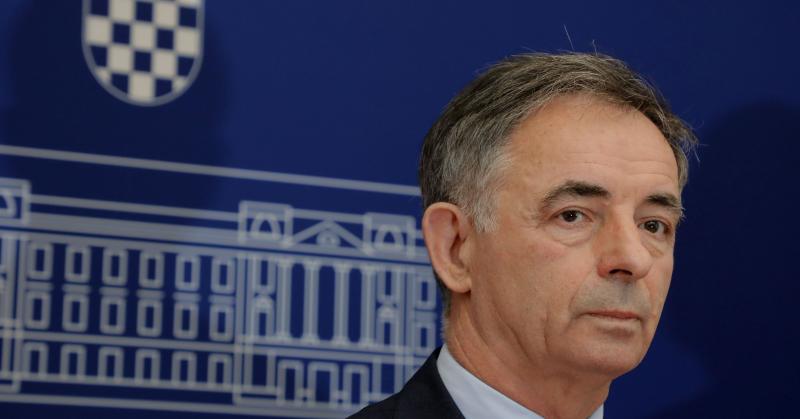 PUPOVAC Ocijenio spaljivanje lutke s njegovim likom na karnevalu kao poticanje na nasilje