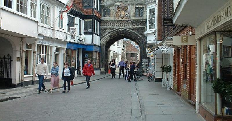 'MRŽNJA, PRIMITIVIZAM, NETOLERANCIJA, NEPOTIZAM, UHLJEBI... Otjerali su me iz Hrvatske'