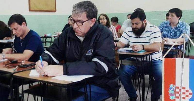 'PRIPREMAJU TEREN' ZA DOLAZAK U PRADOMOVINU Paragvajski Hrvati sjeli u školske klupe i uče naš jezik