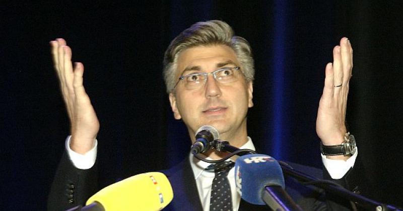 PLENKOVIĆ SE SASTAO S PUPOVCEM Odgovorio na pitanje je li čelnik SDSS-a pretjerao s prijetnjama