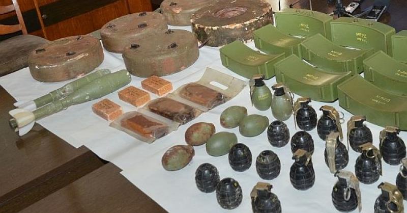 POLICIJA JE ZABRINUTA U ovoj županiji pronalaze sve više oružja! U vikendici upravo nađen pravi arsenal