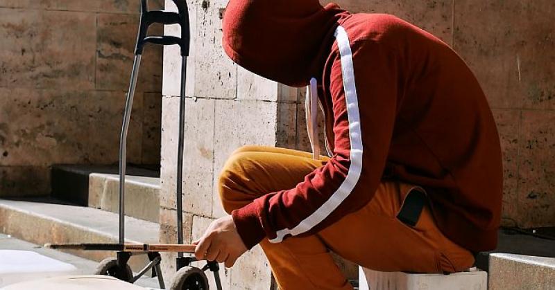 (VIDEO) ON NIJE OBIČAN ULIČNI SVIRAČ Pogledajte na čemu je zasvirao u Ilici i oduševio prolaznike