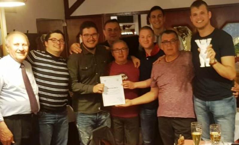 ZBOGOM NJEMAČKA, DOBAR DAN HRVATSKA Oproštaj u Berlinu. Ivo, pozdravi tamo sve naše i poljubi ih!