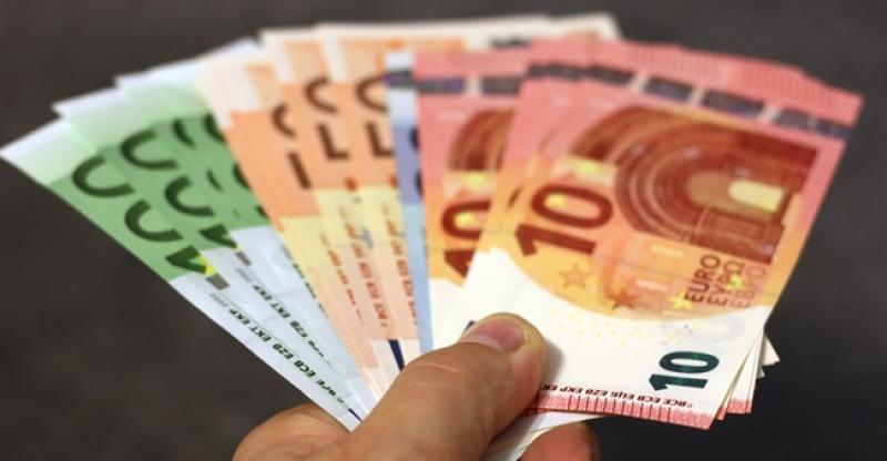 POREZNO OPTEREĆENJE Među svim zemljama srednje Europe, najviše raste u Hrvatskoj