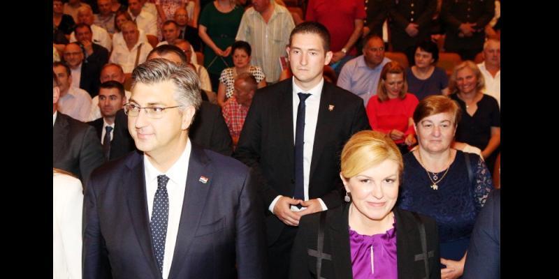 POLITICO 'Kolinda Grabar-Kitarović i Andrej Plenković mogući su kandidati za čelo Europske komisije'
