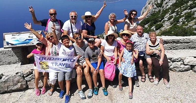 DALMACIJA U LIRICI Pjesnici i zaljubljenici u hrvatsku riječ na devetnaestom međudržavnom susretu Hrvatske izvandomovinske lirike u južnoj Dalmaciji!