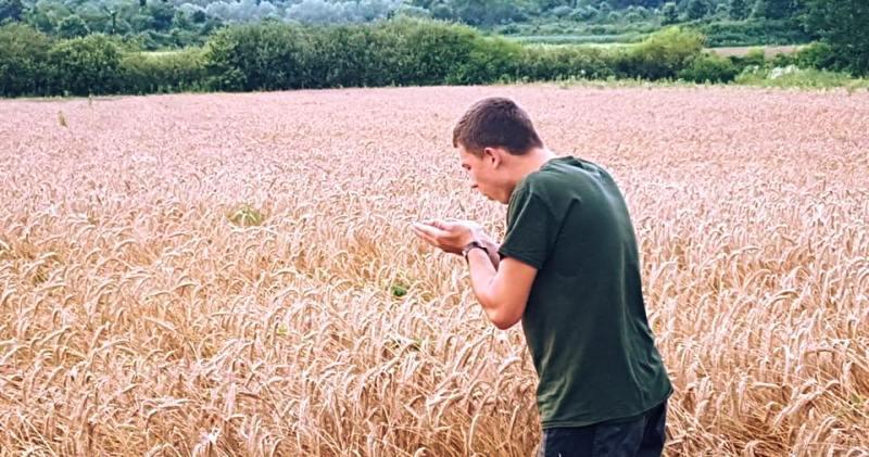 NOVA ŠANSA ZA MLADE 23-godišnji Tomislav Komljenović iz Lipika poljoprivredom se bavi već 6 godina!