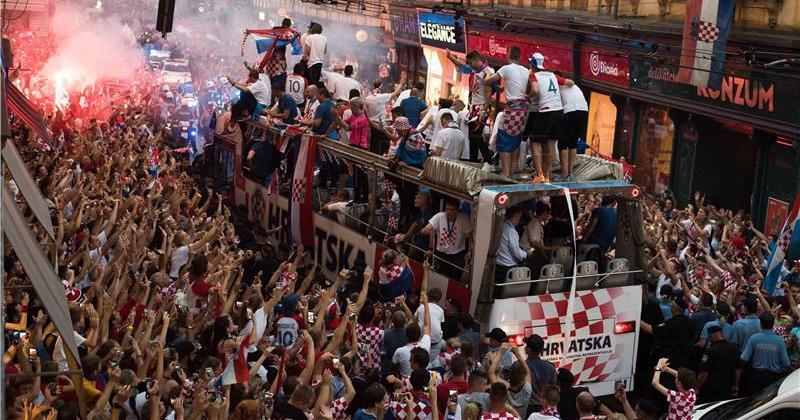 TRG BANA JOSIPA JELAČIĆA JE EKSPLODIRAO Modrić: Bilo smo šokirani, Perišić: Bilo je neopisivo