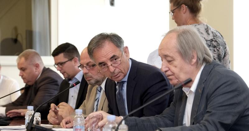 ODBOR ZA NACIONALNE MANJINE Pozvao Vladu da postavi dvojezične ploče u Vukovaru