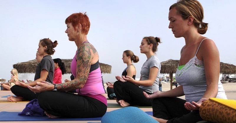 JOGA KAO TJELOVJEŽBA Za nas kršćane ne postoji spasenje osim po Isusu Kristu. Sve drugo što se nudi kao spasenje nije od Boga