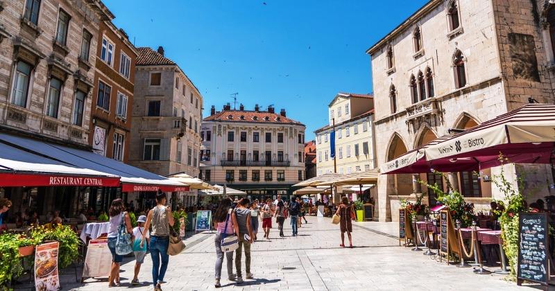 DŽEPAROŠI OSVAJAJU DALMACIJU Stranci na splitskom području žrtve 245 kaznenih djela, uglavnom krađa