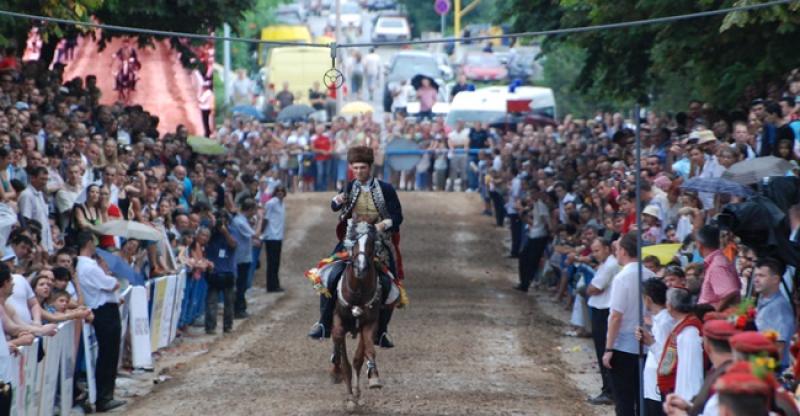 U NEDJELJU SE 304. PUT ODRŽAVA SINJSKA ALKA Pročitajte sve što trebate znati o ovom običaju Cetinske krajne