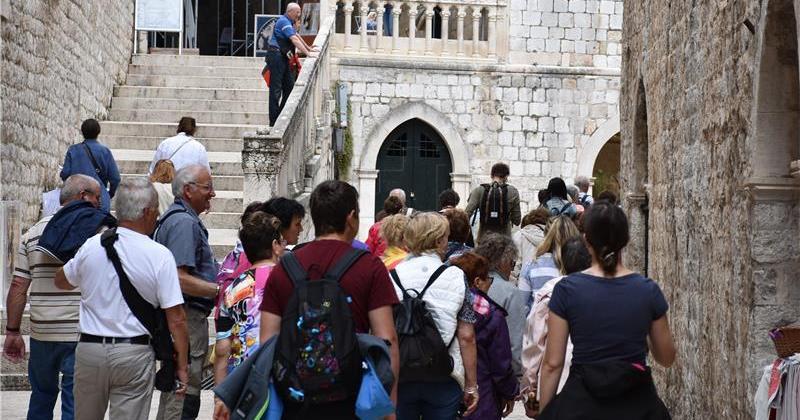 NAJVIŠE OŠTEĆENIH IZ NJEMAČKE S turizmom raste i kriminal u koji su uključeni i stranci, bilo kao žrtve, bilo kao počinitelji