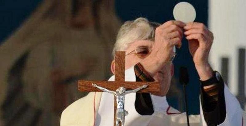 EVANĐELJE DANA Koji se uzvisuje, bit će ponižen, a koji se ponizuje, bit će uzvišen