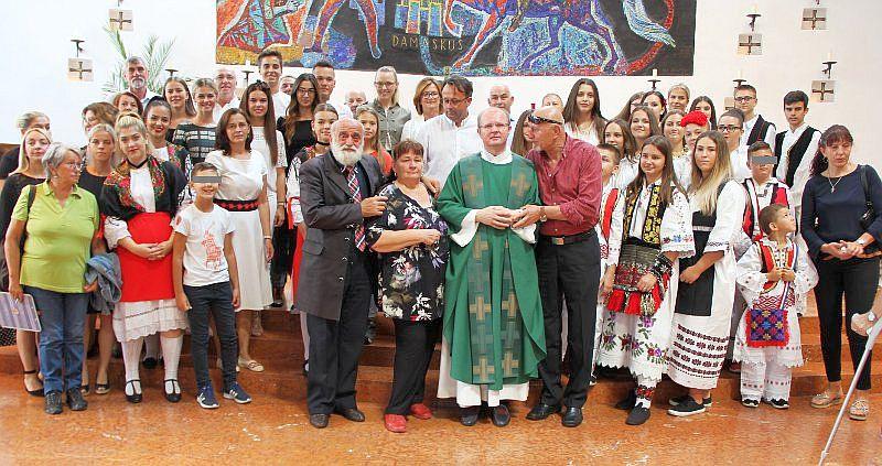 NAKON OSAM GODINA SLUŽBE VODITELJA MISIJE U INNSBRUCKU Don Mario Oršolić vraća se u domovinu