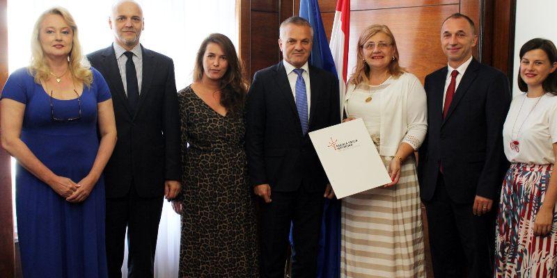 KULTURNA RUTA NIKOLA TESLA Prva europska kulturna ruta s polazištem iz Hrvatske