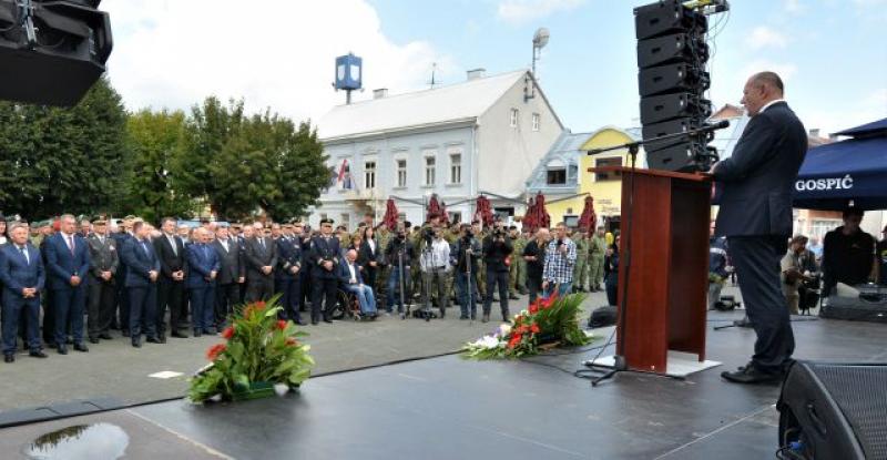STEVO CULEJ POZVAO ODGOVORNE Da se Hrvatska uredi, da nam se iz stranih zemalja vrati naša mladost jer su ih branitelji svojom žrtvom za Hrvatsku za to zadužili