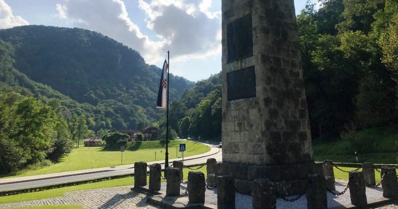 KOMENTAR AUSTRALSKOG HRVATA KOJI SE U DOMOVINU VRATIO 1990. Vice Batarelo: Svakog ponedjeljka himna u školama, pet plus! Ali...