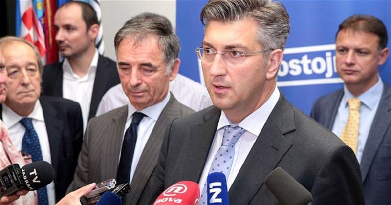 POGLED IZ ISELJENIŠTVA Pupovac je specijalist za maglovit i zbunjujući način govorenja. Vrijeme je da odstupi i ode u prošlost