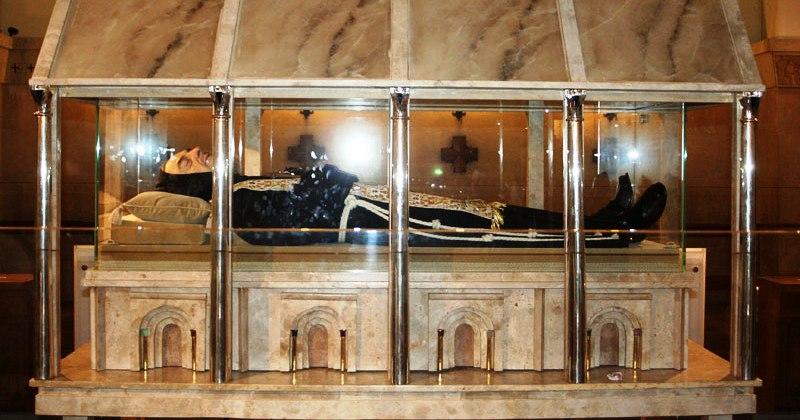 SPOMENDAN PATERA PIA Imao je dar proricanja srca, ali i odličan smisao za humor. Evo nekoliko primjera iz njegova života