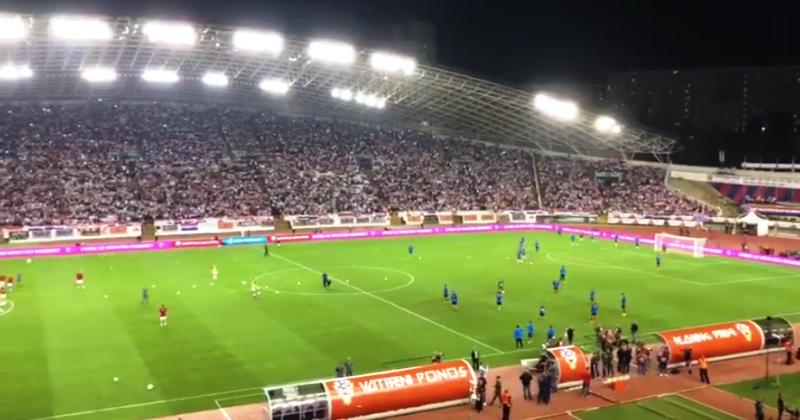 HRVATSKA U SRCU Poslušajte navijače na splitskom Poljudu kako zajedno pjevaju Lijepoj Našoj Hrvatskoj. Divota!