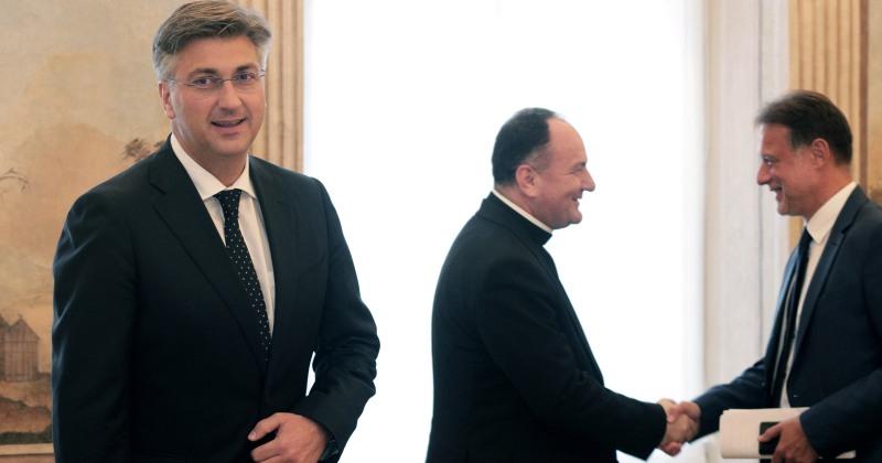 SJEDNICA HRVATSKOG SABORA U srijedu premijer podnosi godišnje izvješće Vlade, a potom rasprava o opozivu Kujundžića