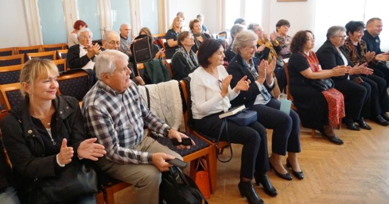 IZAŠAO TREĆI ROMAN NELE STIPANČIĆ RADONIĆ IZ MÜNCHENA Nakon tri pjesničke zbirke, predstavljen je u Zagrebu u nazočnosti birane publike