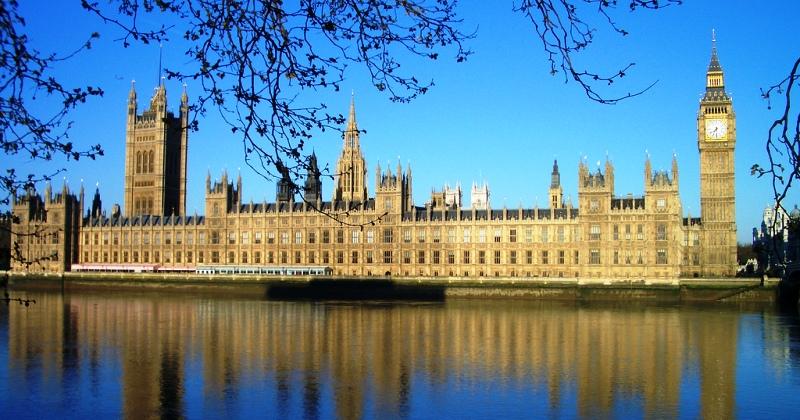 PARLAMENT U LONDONU ISKORISTIO POLITIČKU SITUACIJU I u Sjevernoj Irskoj legalizirao pravo na pobačaj i istospolni brak