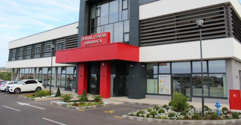 DENTAL CENTAR DUBRAVICA Novi osmjeh – najljepši suvenir s Jadrana
