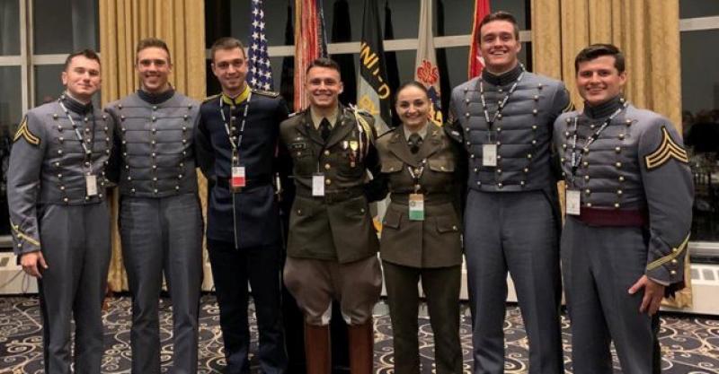 TIHANA I MATEO Kadeti Hrvatske vojske na konferenciji razmjene kadeta u SAD-u