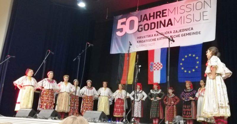 FOTOGALERIJA Velika proslava 50. godina HKZ Darmstadt i dirljiv oproštaj od fra Nediljka Brečića