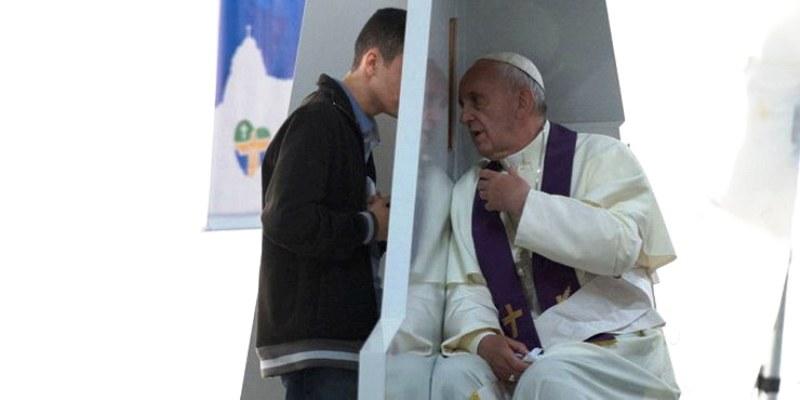 HRVATI U ISELJENIŠTVU, SPREMNI ZA ISPOVIJED? Don Vinko Puljić: U ispovijedaonici, u toj maloj kućici si Ti i Tvoj Bog!