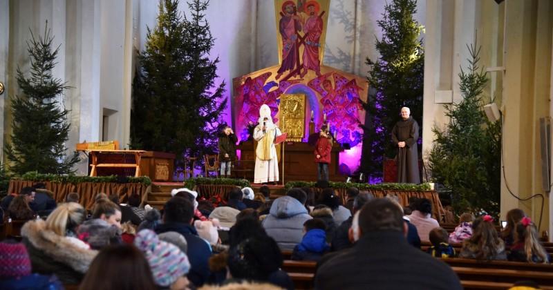 FOTOGALERIJA Proslavljen blagdan svetog Nikole u Hrvatskoj katoličkoj župi bl. Alojzija Stepinca u Salzburgu