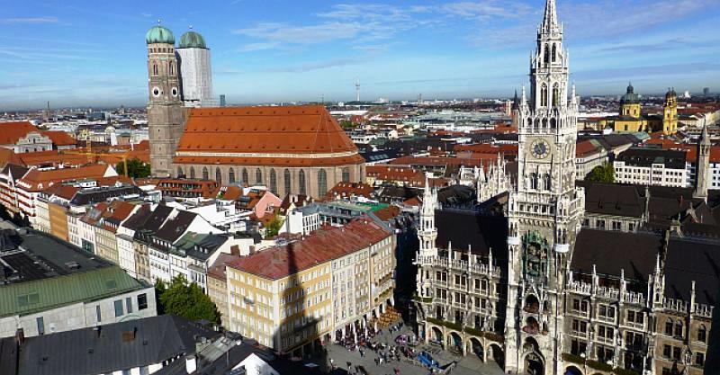 ISPOVIJEST IZ PRVE RUKE U München sam došao pun entuzijazma i energije, duboko razočaran Sarajevom i Bosnom. Sad želim nazad