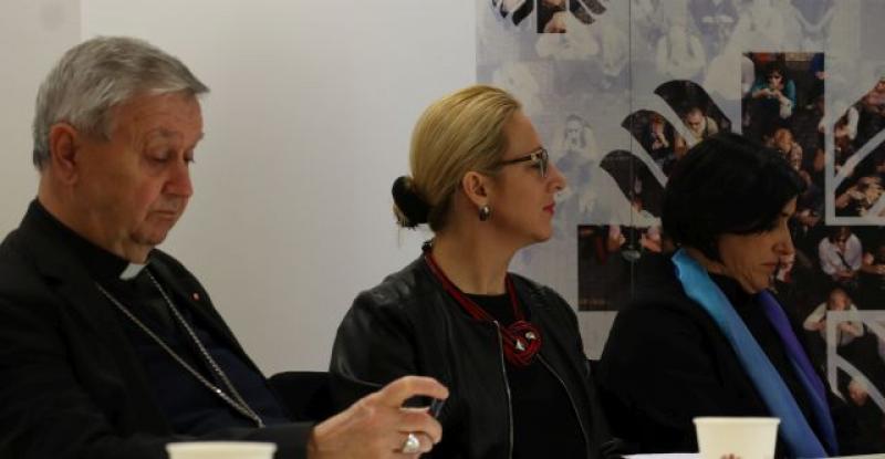 'ZA 1000 RADOSTI - PROBUDI DOBRO U SVIJETU' Kupi božićno drvce i pomozi siromašnim obiteljima diljem Hrvatske