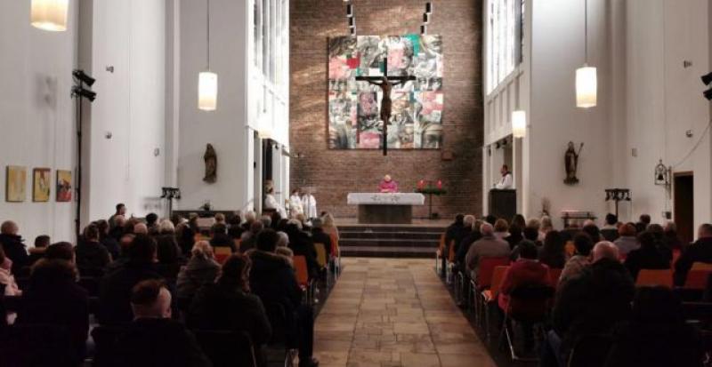 PREDBOŽIĆNA DUHOVNA OBNOVA U HKM Krefeld