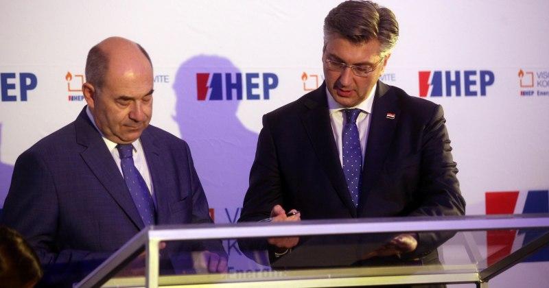 INVESTICIJA VRIJEDNA 900 MILIJUNA KUNA Hrvatska elektroprivreda otvorila glavne radove na izgradnji kombi-kogeneracijskog bloka u Elektrani-toplani-Zagreb