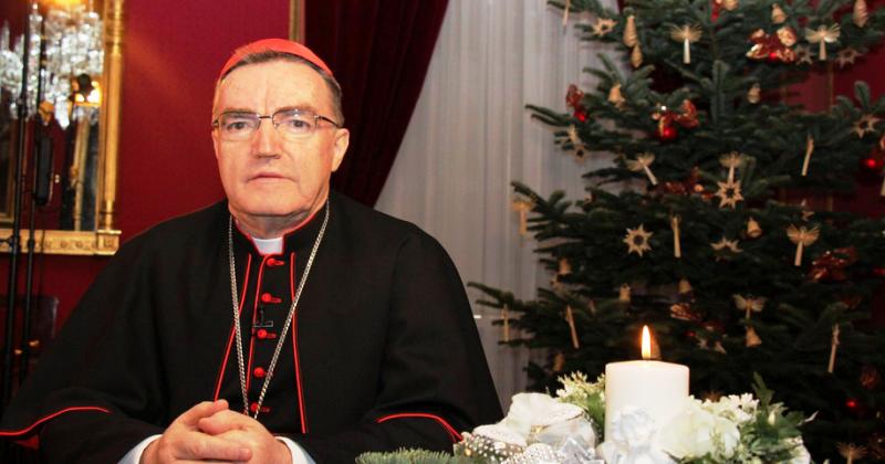 Božićna poruka nadbiskupa zagrebačkoga kardinala Josipa Bozanića: Čestit Božić u vašim obiteljima, molim za sve vas blagoslov u novoj 2020. godini