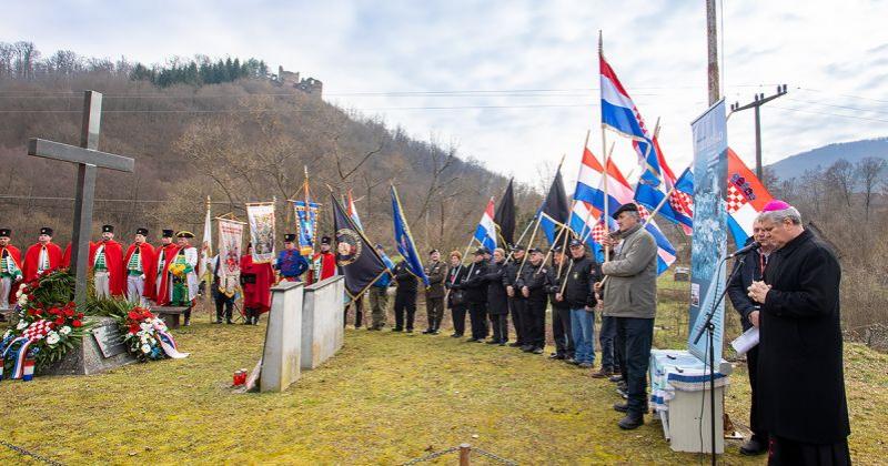 HODOČAŠĆE U GVOZDANSKO Misno slavlje u spomen herojske obrane hrvatskih ognjišta
