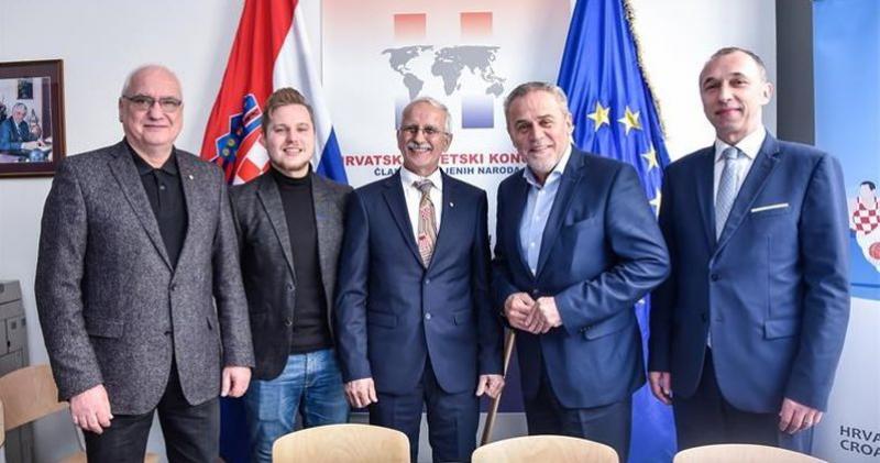 IGRE KOJE POVEZUJU HRVATE IZ CIJELOG SVIJETA U Zagrebu se na ljeto održava amatersko sportsko natjecanje za sve osobe hrvatskih korijena