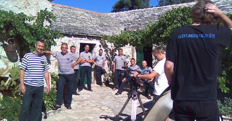 OBAVJEŠTAVAJU SE ZAINTERESIRANI ZA KLAPSKO PJEVANJE S radom započela prva škola u Beču! Prijave u tijeku