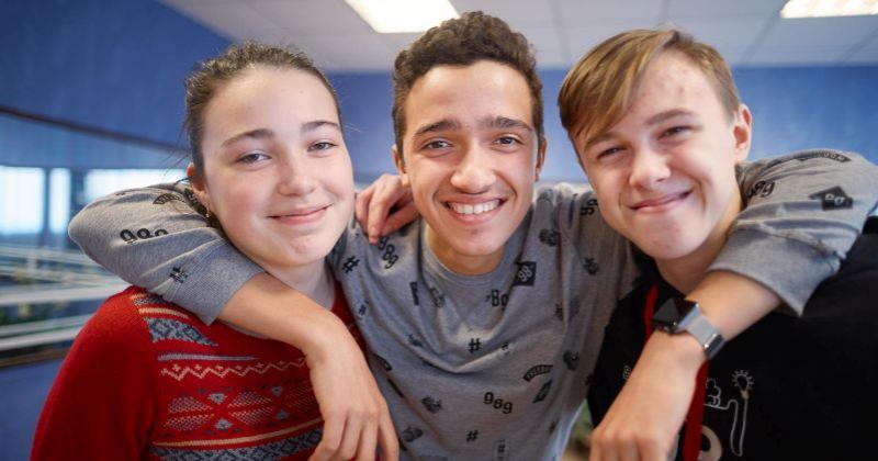 UKLJUČIVANJE MLADIH U DRUŠTVENE PROMJENE Ured UNICEF-a za Hrvatsku pokreće program koji će pomoći mladima da budu informirani, samostalni i angažirani građani