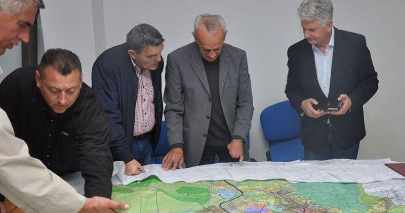 KUĆE HRVATSKIH POVRATNIKA U REPUBLICI SRPSKOJ NEĆE SE RUŠITI Mijenja se trasa autoceste koja je trebala proći kroz mjesto Garevac i podijeliti ga na čak četiri dijela