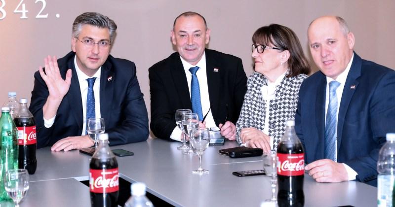 REZULTATI IZBORA U HDZ-u Andrej Plenković ponovno izabran za predsjednika, a Tomo Medved za njegova zamjenika