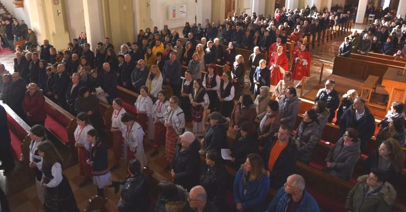 HRVATSKA KATOLIČKA ŽUPA BLAŽENOG ALOJZIJA STEPINCA IZ SALZBURGA Poslala poruku podrške Središnjem državnom uredu za Hrvate izvan Republike Hrvatske