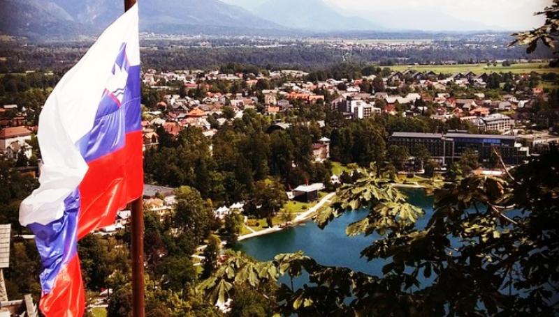 NOVE RESTRIKTIVNE MJERE Slovenija od ponoći na granici s Austrijom počinje kontrolu putnika zbog opasnosti unosa koronavirusa