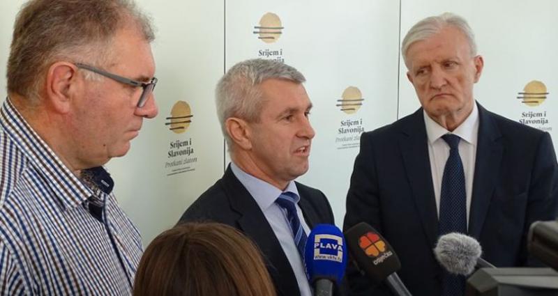 TRŽNICE U HRVATSKOJ SPREMNE ZA OTVARANJE Državni tajnik Tugomir Majdak: 'Mora se poštivati razmak od 3 do 5 metara između prodavača i kupaca'