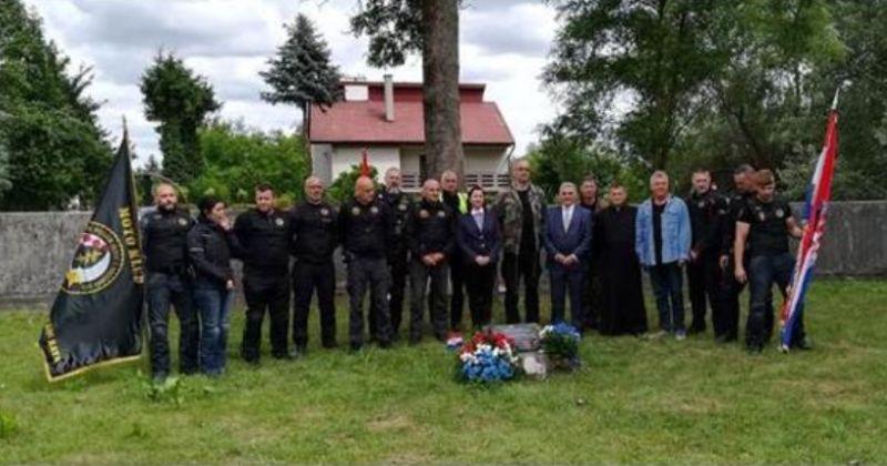 IZABRALI PAPU IVANA PAVLA II. ZA ZAŠTITNIKA Specijalna policija iz Domovinskog rata uvijek ga je smatrala velikim prijateljem Hrvatske